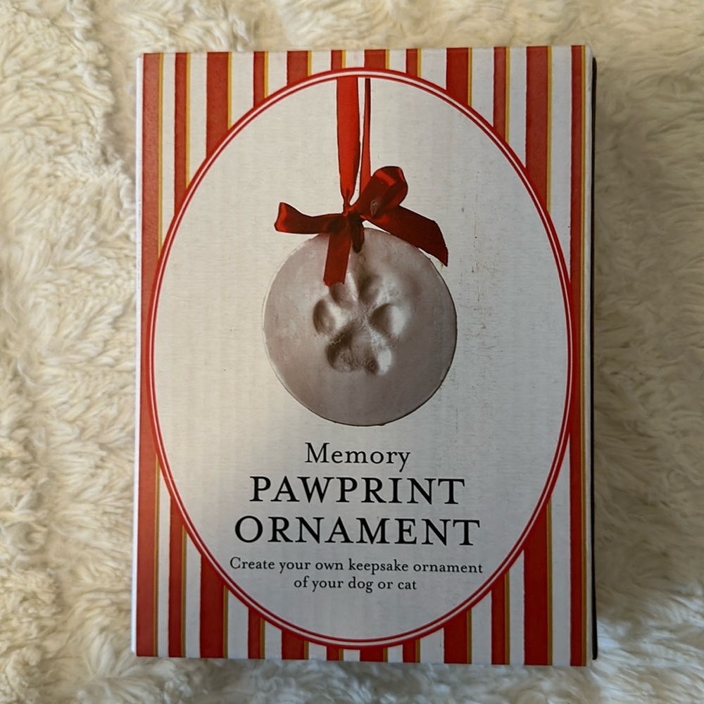 Paw print ornament keepsake